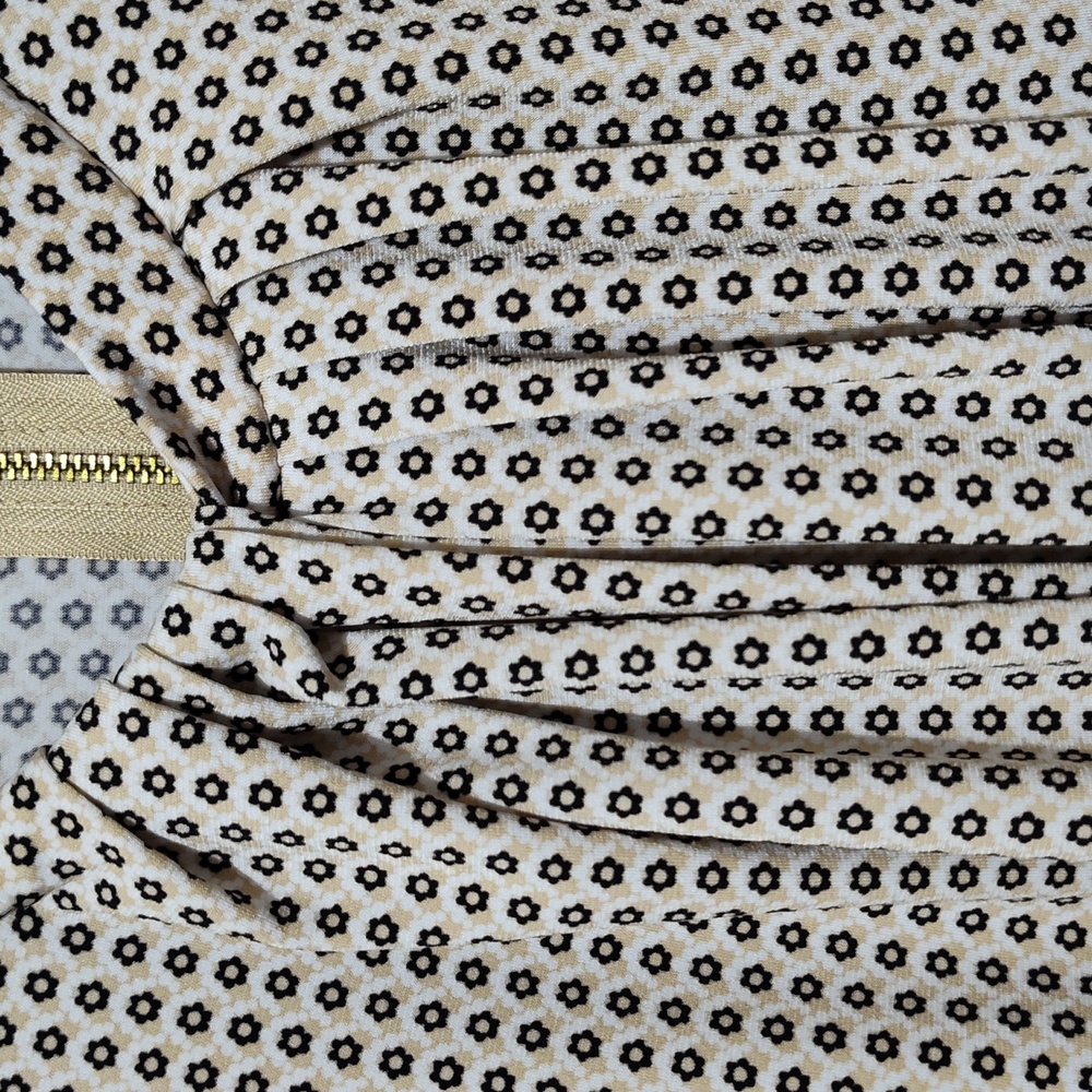 Liz Claiborne Career Black and Beige Geometric Pattern Top (XXL) - Picture 4 of 6